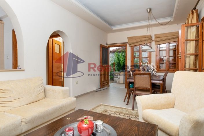 Image No.7-1 Bed Property for sale