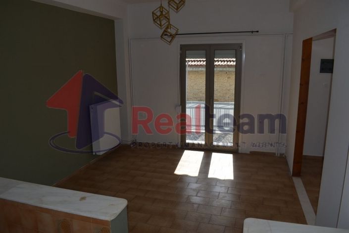 Image No.10-1 Bed Property for sale