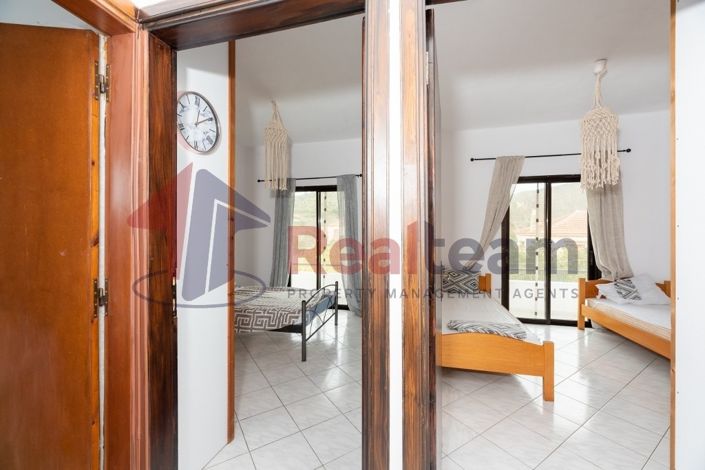 Image No.22-4 Bed Property for sale