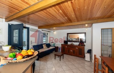 img96f78efc-2ddd-4700-ab5a-f80a7e1c0f79