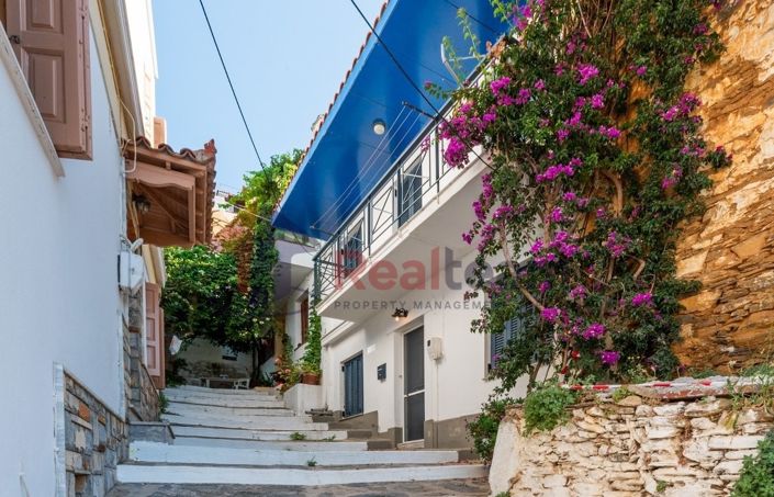 Image No.2-2 Bed Property for sale