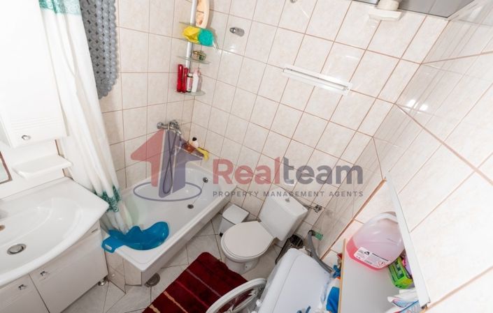 Image No.20-2 Bed Property for sale