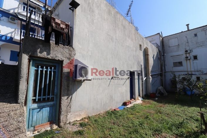 Image No.23-7 Bed Property for sale