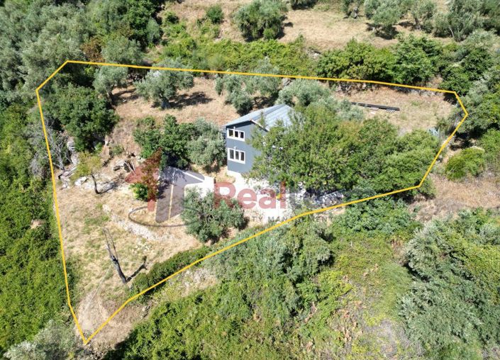 Image No.12-1 Bed Property for sale