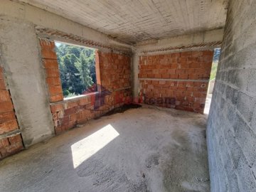 imgeb5aea3b-eefd-4f35-b92e-24e6bf754df3