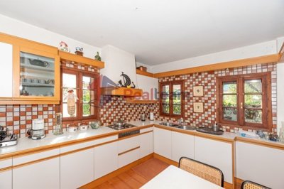 img7b6a5d16-354c-4ba7-9eac-d335c58b9703