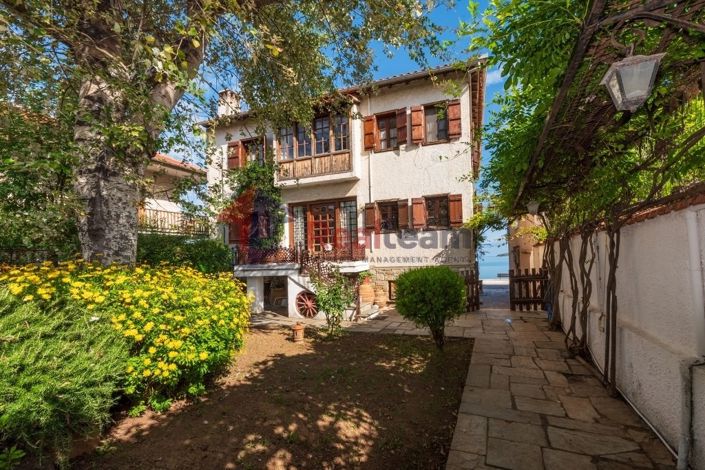 Image No.22-5 Bed Property for sale