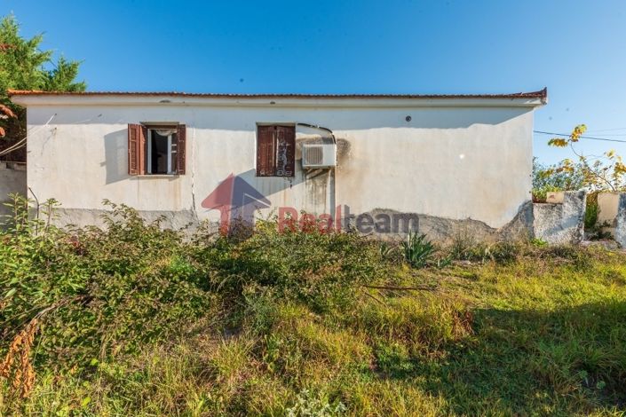 Image No.16-2 Bed Property for sale