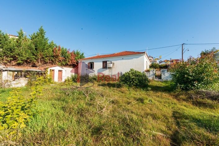 Image No.17-2 Bed Property for sale