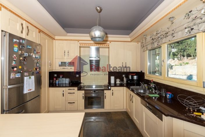 Image No.7-5 Bed Property for sale