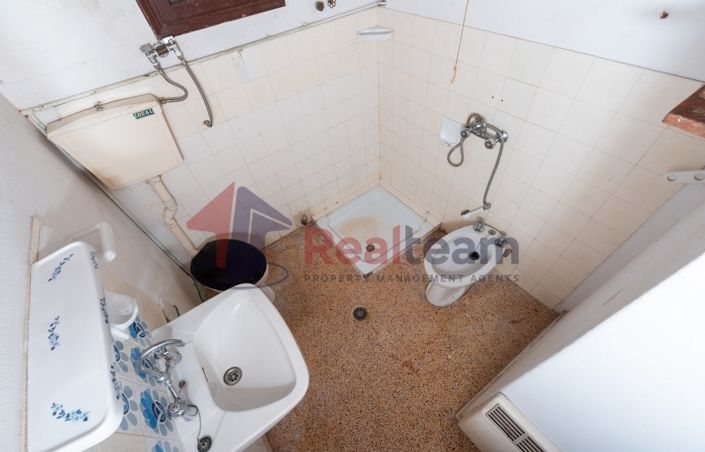 Image No.25-1 Bed Property for sale