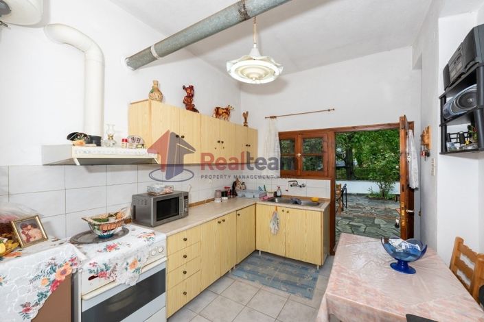 Image No.13-2 Bed Property for sale