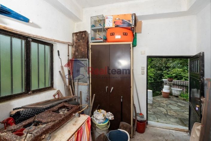 Image No.17-2 Bed Property for sale