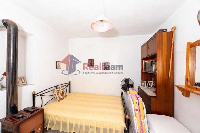 Image No.7-2 Bed Property for sale