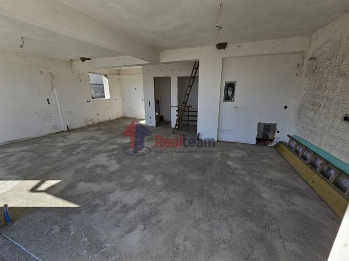 Image No.5-2 Bed Property for sale