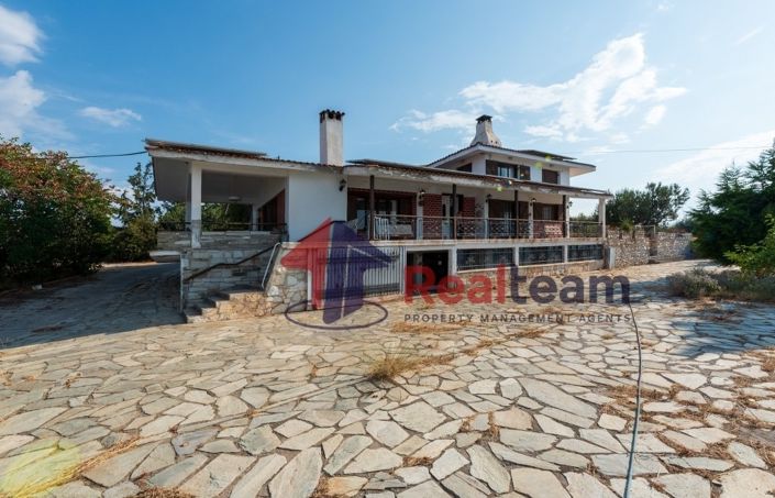 Image No.22-3 Bed Property for sale