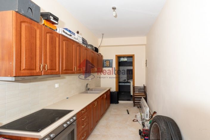 Image No.17-5 Bed Property for sale