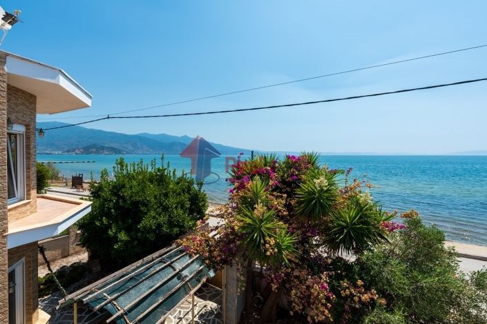 Image No.24-5 Bed Property for sale