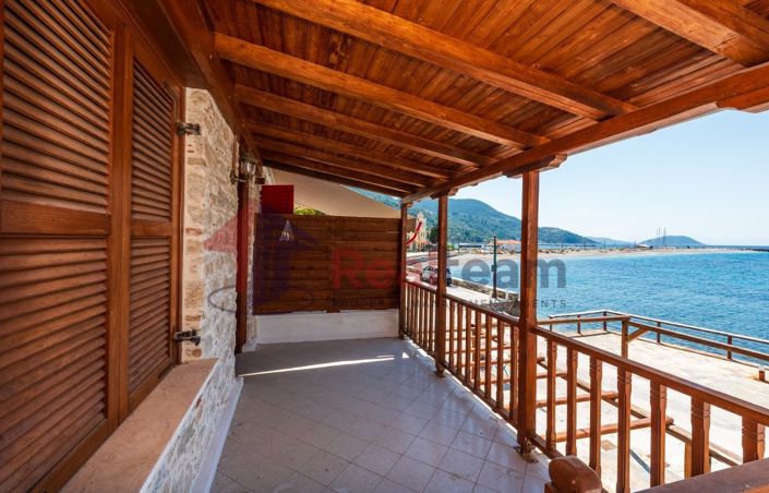 Image No.13-2 Bed Property for sale