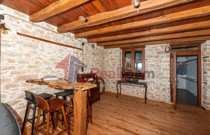 Image No.16-2 Bed Property for sale