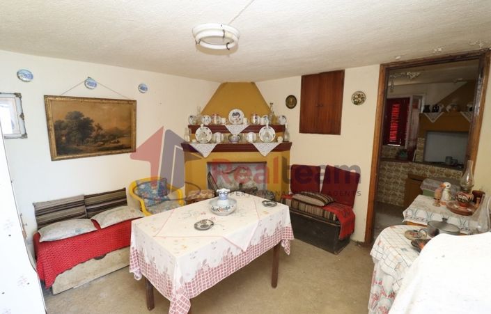 Image No.20-1 Bed Property for sale