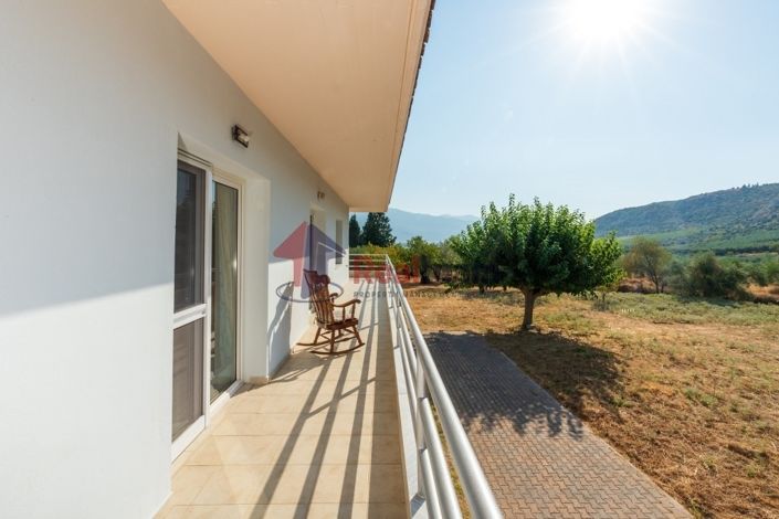 Image No.16-4 Bed Property for sale