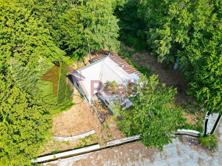 Image No.6-3 Bed Property for sale