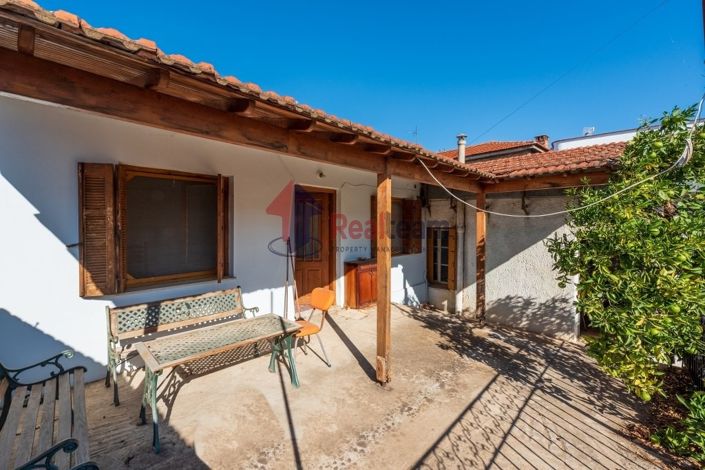 Image No.2-Propriété de 3 chambres à vendre à Pteleos