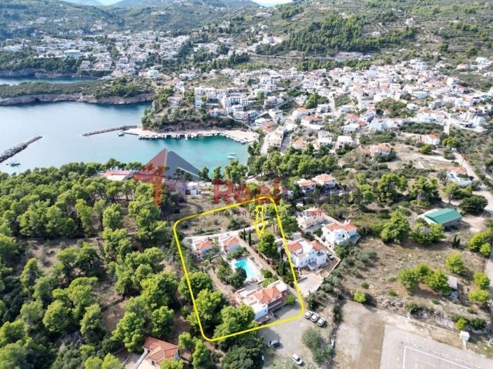 Image No.21-2 Bed Property for sale