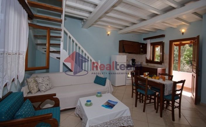 Image No.19-8 Bed Property for sale