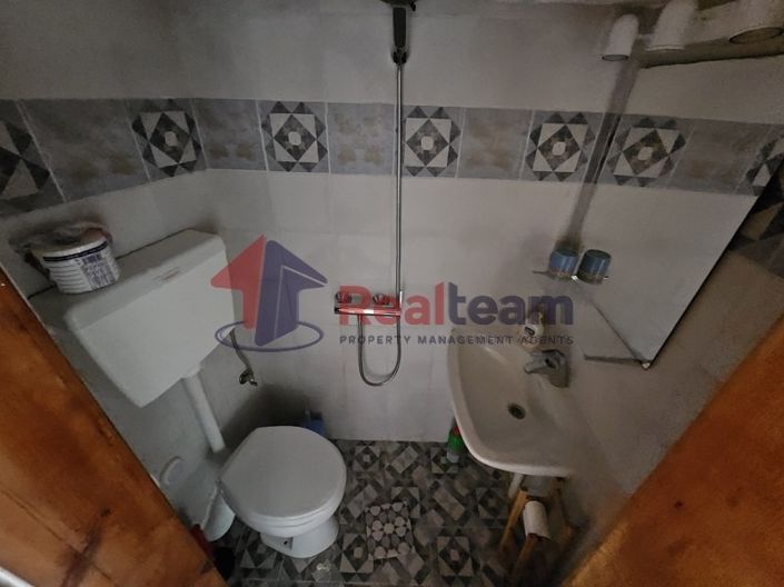 Image No.11-2 Bed Property for sale