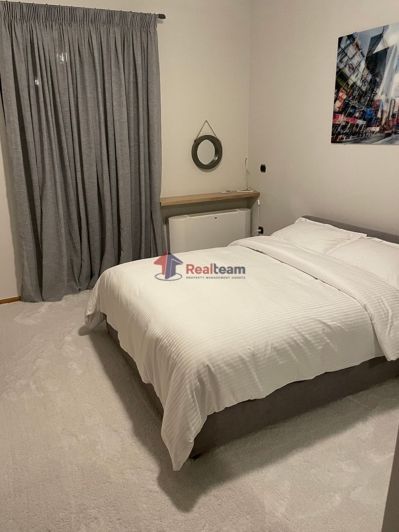 Image No.11-6 Bed Maisonette for sale