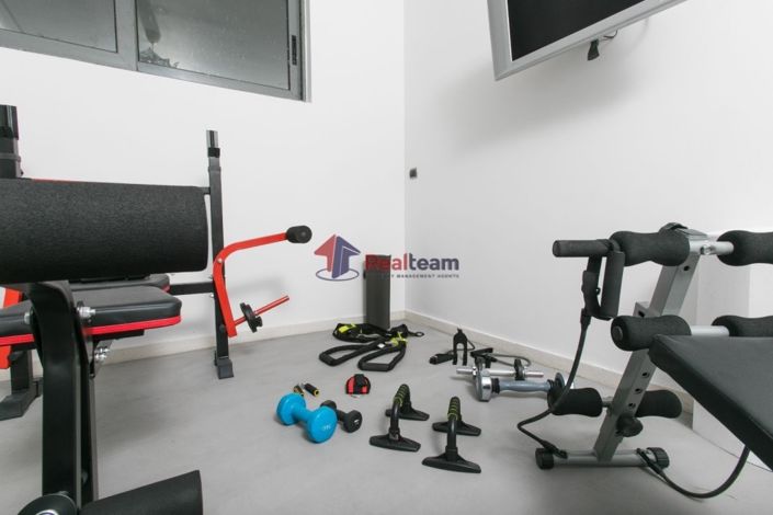 Image No.18-6 Bed Maisonette for sale