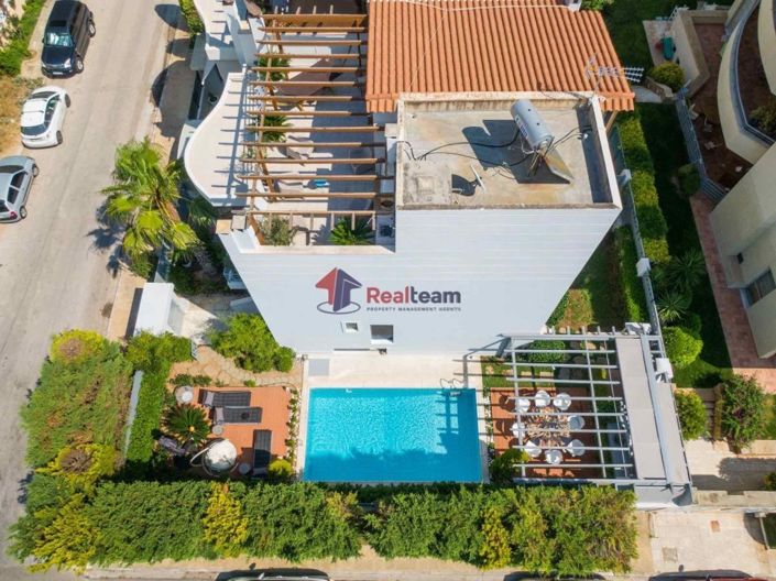 Image No.22-6 Bed Maisonette for sale