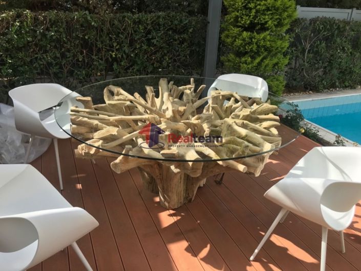 Image No.3-6 Bed Maisonette for sale