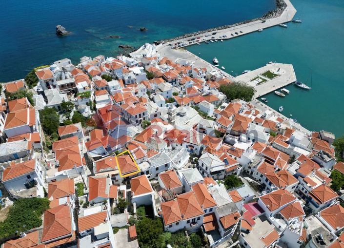 Image No.22-2 Bed Property for sale