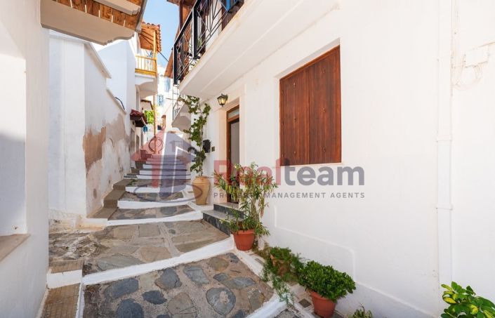 Image No.7-2 Bed Property for sale