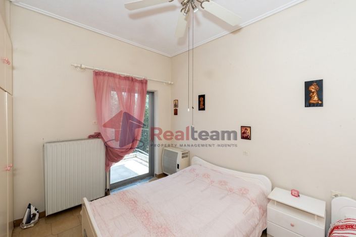 Image No.16-6 Bed Property for sale