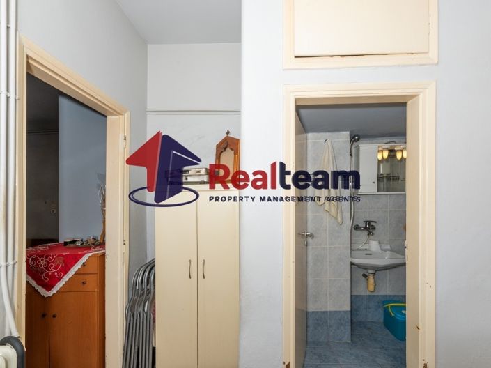 Image No.20-4 Bed Property for sale