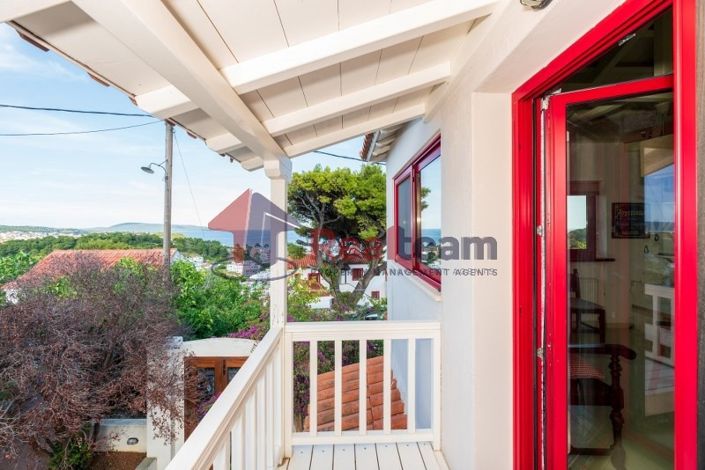 Image No.18-4 Bed Property for sale