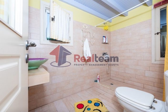 Image No.20-4 Bed Property for sale