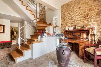 f2546d0eb00448b8824f6d94bcf52e28