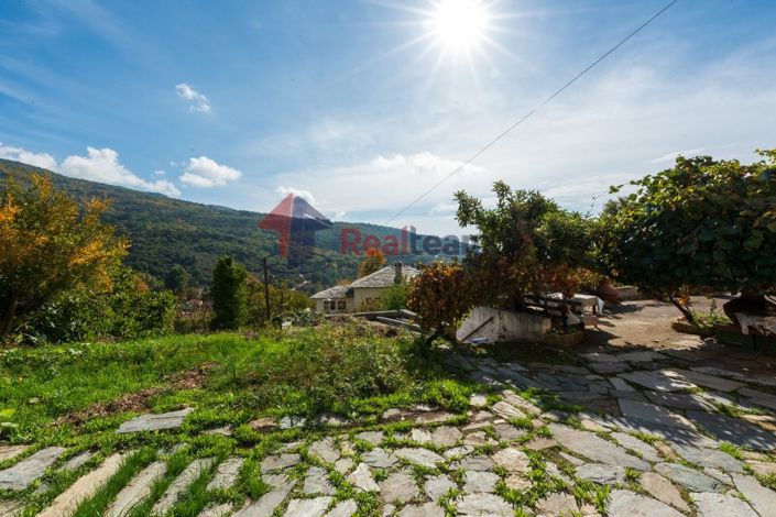 Image No.25-5 Bed Property for sale