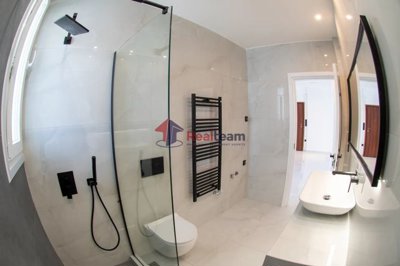 4de0edc6e0d745b29d640ea3f1118470