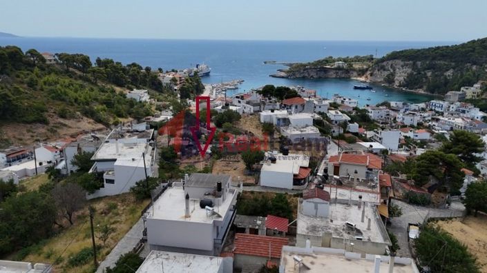 Image No.14-2 Bed Property for sale