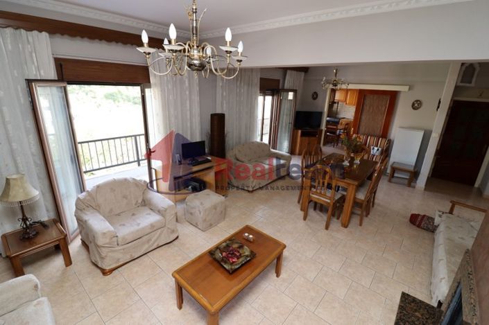 Image No.8-2 Bed Property for sale