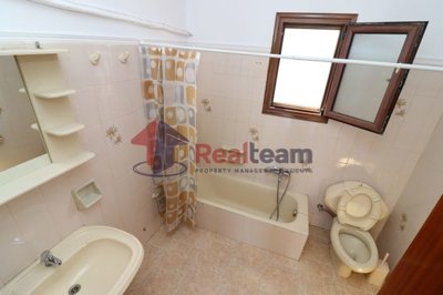 325d4538ba1d40768b56eecbe3b26906