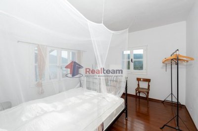 9c0e861c9ef245f0b1b44cfef76fe9e7