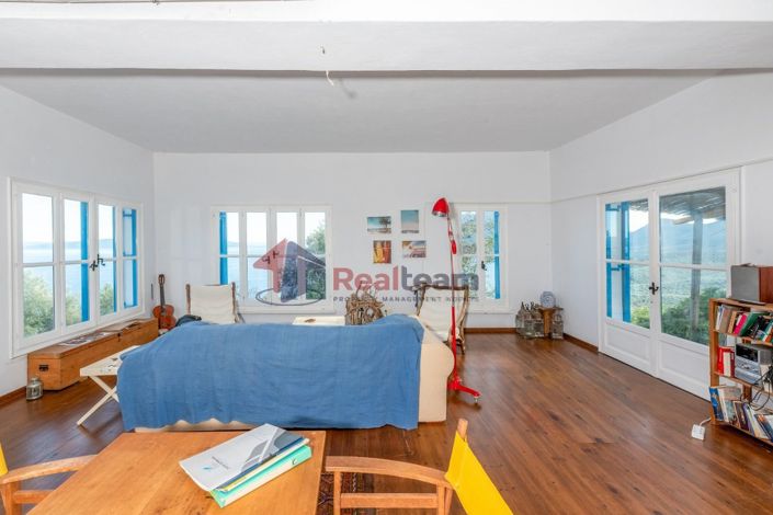 Image No.7-2 Bed Property for sale