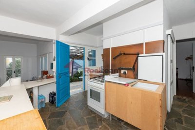 6e25f701d7894775b9aa5263eb1d2e7a